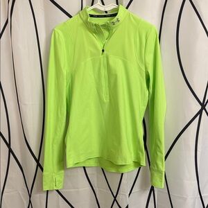 Excellent Under Armour Neon Green Performance Pullover - Medium